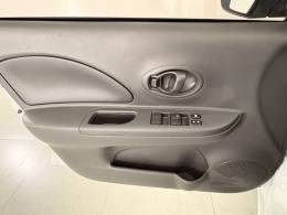 NISSAN - MARCH - 2017/2018 - Branca - R$ 49.900,00