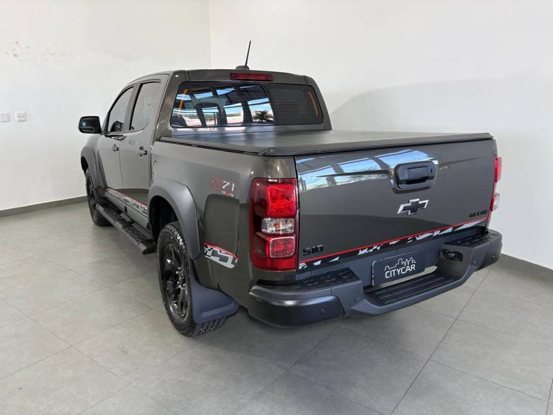 CHEVROLET - S10 - 2023/2024 - Cinza - R$ 211.900,00