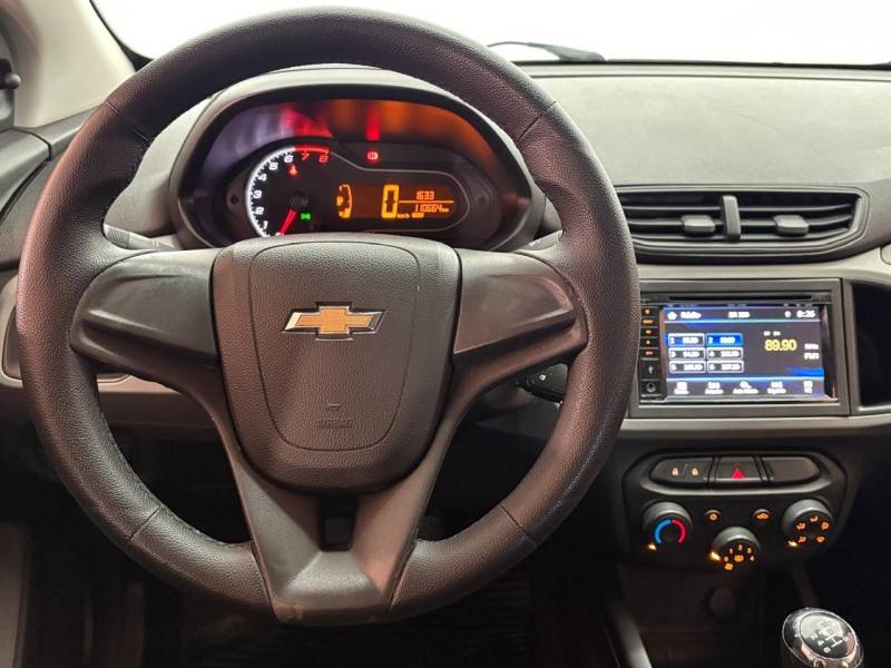 CHEVROLET - PRISMA - 2017/2018 - Branca - R$ 51.900,00