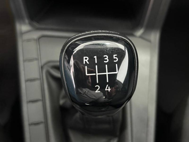 VOLKSWAGEN - POLO - 2023/2023 - Cinza - R$ 79.900,00