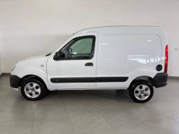 RENAULT - KANGOO - 2014/2015 - Branca - R$ 47.900,00