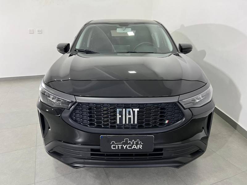 FIAT - FASTBACK - 2023/2024 - Preta - R$ 104.900,00