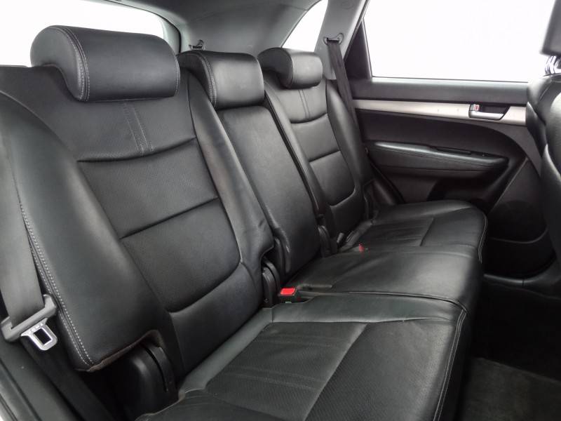 KIA MOTORS - SORENTO - 2012/2013 - Branca - R$ 73.900,00