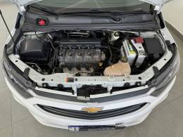 CHEVROLET - ONIX - 2017/2018 - Branca - R$ 68.900,00