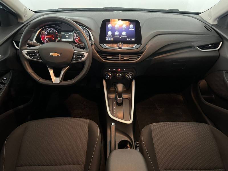 CHEVROLET - ONIX - 2023/2024 - Branca - R$ 93.900,00