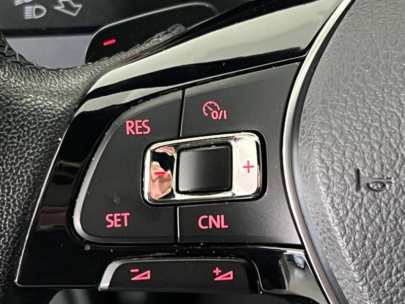 VOLKSWAGEN - T-CROSS - 2020/2020 - Branca - R$ 106.900,00