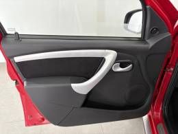 RENAULT - SANDERO - 2011/2011 - Vermelha - R$ 39.900,00