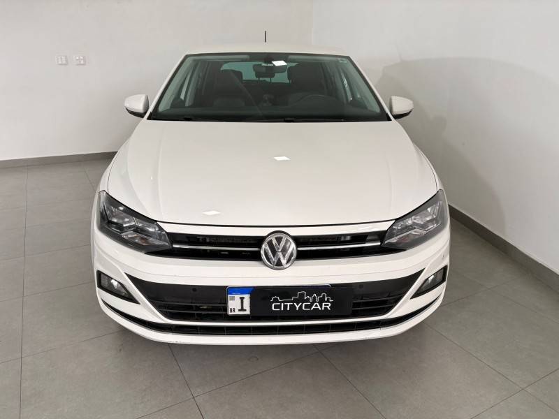 VOLKSWAGEN - POLO - 2018/2019 - Branca - R$ 83.900,00