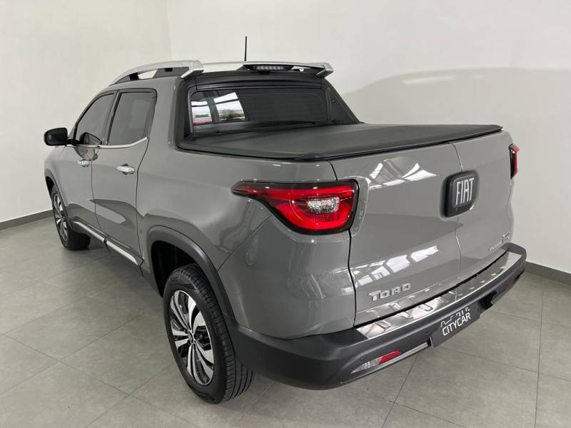 FIAT - TORO - 2022/2023 - Cinza - R$ 139.900,00