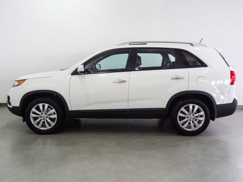 KIA MOTORS - SORENTO - 2012/2013 - Branca - R$ 73.900,00