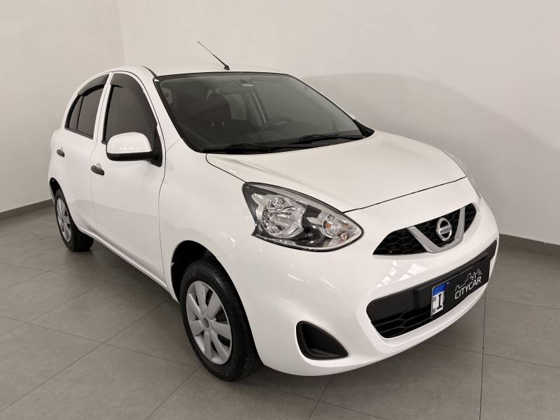 NISSAN - MARCH - 2017/2018 - Branca - R$ 49.900,00
