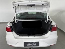 VOLKSWAGEN - VOYAGE - 2018/2019 - Branca - R$ 66.900,00