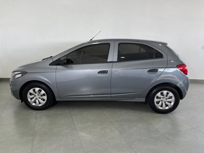 CHEVROLET - ONIX - 2019/2020 - Cinza - R$ 57.900,00
