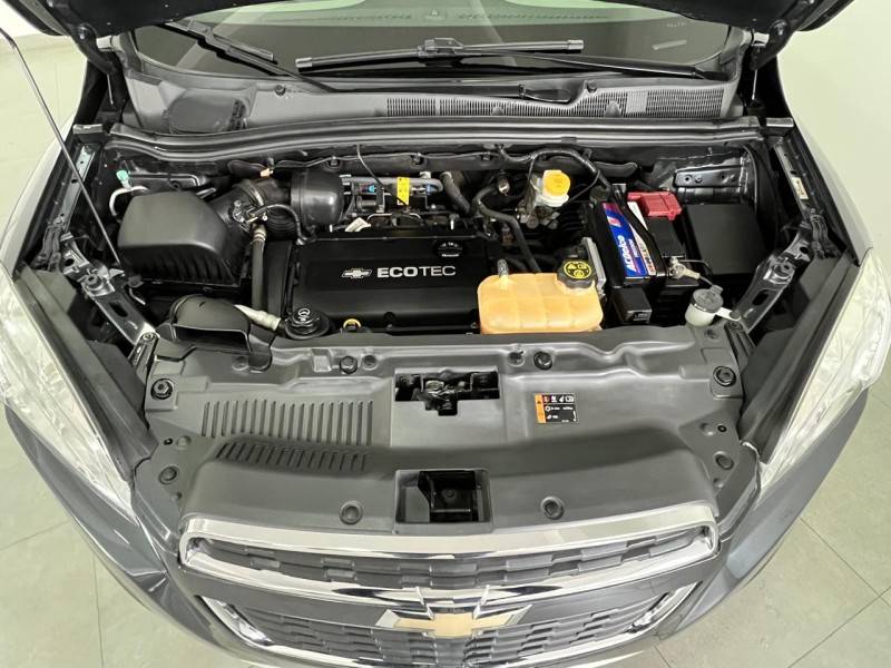 CHEVROLET - TRACKER - 2013/2014 - Cinza - R$ 73.900,00