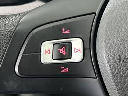 VOLKSWAGEN - POLO - 2018/2018 - Branca - R$ 74.900,00