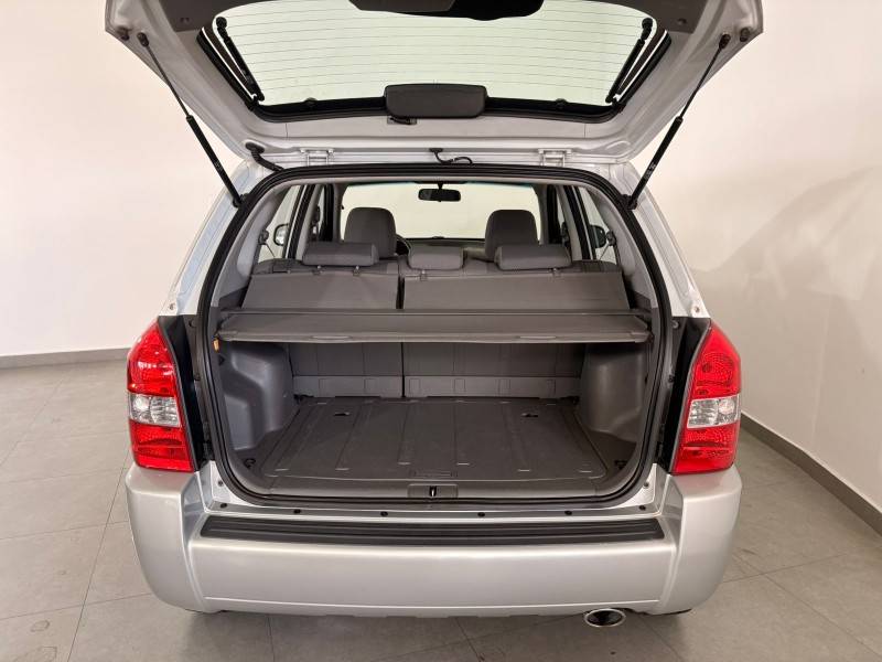 HYUNDAI - TUCSON - 2009/2010 - Prata - R$ 42.900,00
