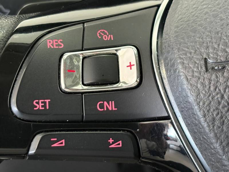 VOLKSWAGEN - VIRTUS - 2018/2019 - Cinza - R$ 74.900,00