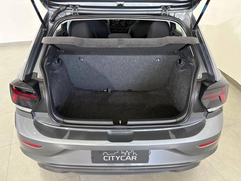 VOLKSWAGEN - POLO - 2023/2023 - Cinza - R$ 79.900,00