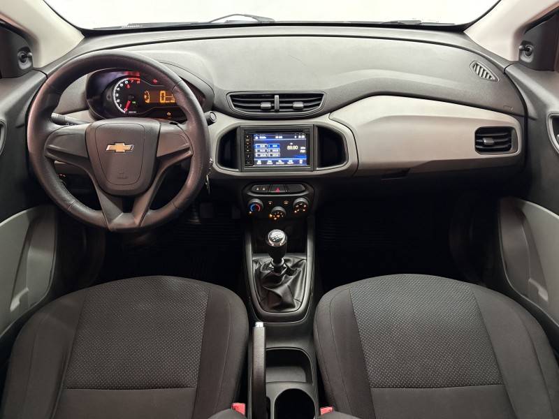 CHEVROLET - PRISMA - 2017/2018 - Branca - R$ 51.900,00