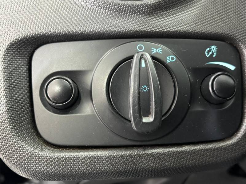 FORD - FIESTA - 2016/2017 - Preta - R$ 56.900,00