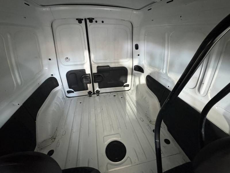 RENAULT - KANGOO - 2014/2015 - Branca - R$ 47.900,00