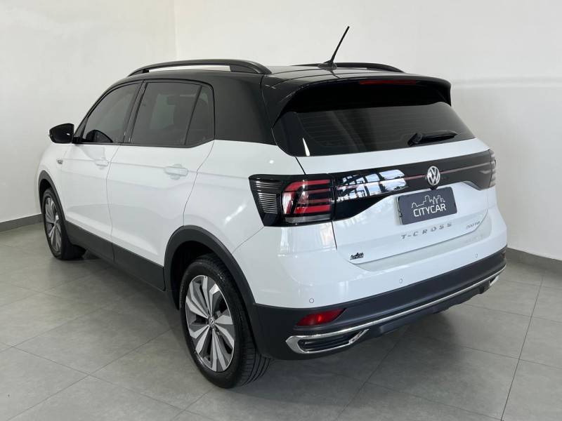 VOLKSWAGEN - T-CROSS - 2020/2020 - Branca - R$ 106.900,00