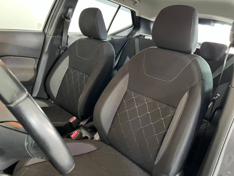NISSAN - KICKS - 2018/2019 - Cinza - R$ 82.900,00