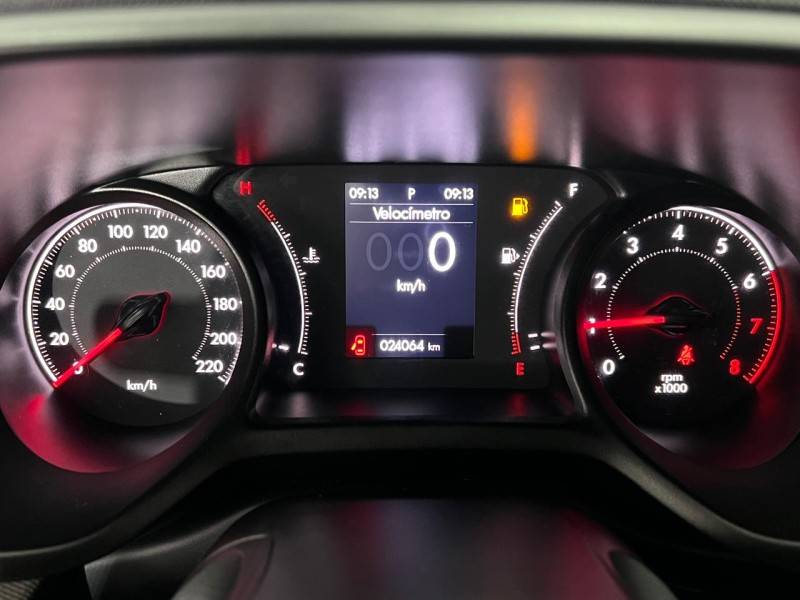 FIAT - FASTBACK - 2023/2024 - Preta - R$ 104.900,00