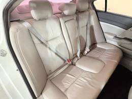 HONDA - CIVIC - 2015/2016 - Branca - R$ 83.900,00