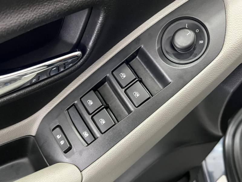CHEVROLET - TRACKER - 2013/2014 - Cinza - R$ 73.900,00