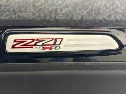 CHEVROLET - S10 - 2023/2024 - Cinza - R$ 211.900,00