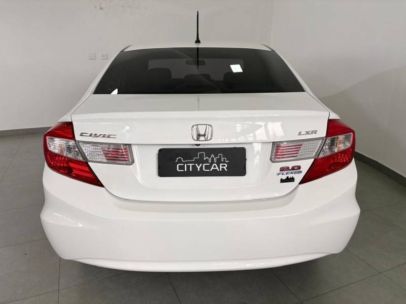 HONDA - CIVIC - 2015/2016 - Branca - R$ 83.900,00