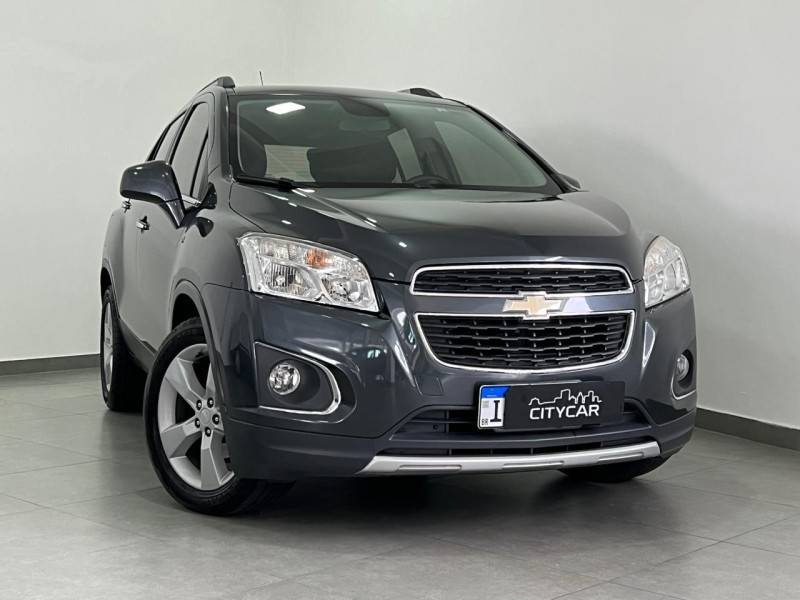 CHEVROLET - TRACKER - 2013/2014 - Cinza - R$ 73.900,00