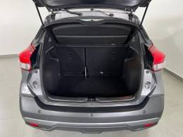 NISSAN - KICKS - 2018/2019 - Cinza - R$ 82.900,00