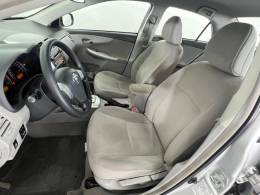 TOYOTA - COROLLA - 2011/2012 - Prata - R$ 61.900,00