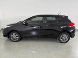 TOYOTA - YARIS - 2019/2020 - Preta - R$ 82.900,00