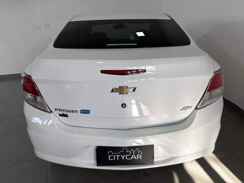 CHEVROLET - PRISMA - 2017/2018 - Branca - R$ 51.900,00