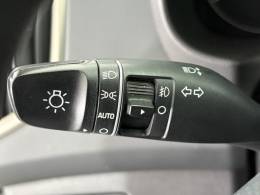 HYUNDAI - CRETA - 2018/2019 - Branca - R$ 89.900,00