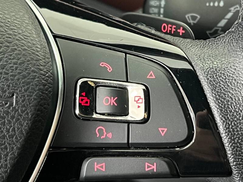 VOLKSWAGEN - T-CROSS - 2020/2020 - Branca - R$ 106.900,00