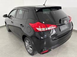 TOYOTA - YARIS - 2019/2020 - Preta - R$ 82.900,00