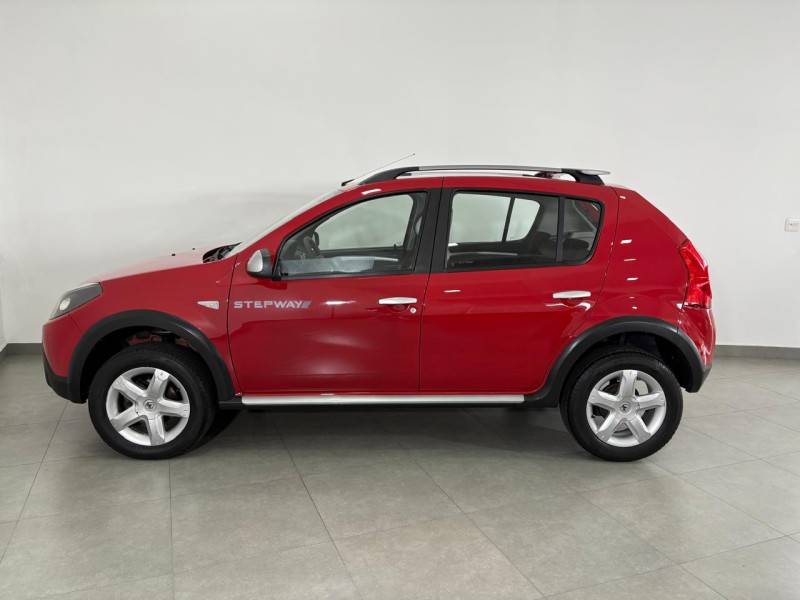 RENAULT - SANDERO - 2011/2011 - Vermelha - R$ 39.900,00