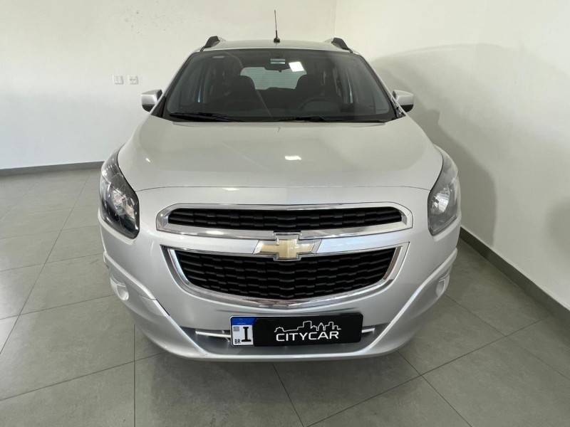CHEVROLET - SPIN - 2015/2016 - Prata - R$ 49.900,00