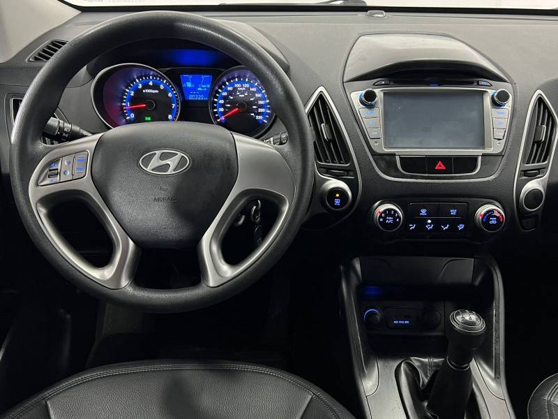 HYUNDAI - IX35 - 2010/2011 - Prata - R$ 58.900,00