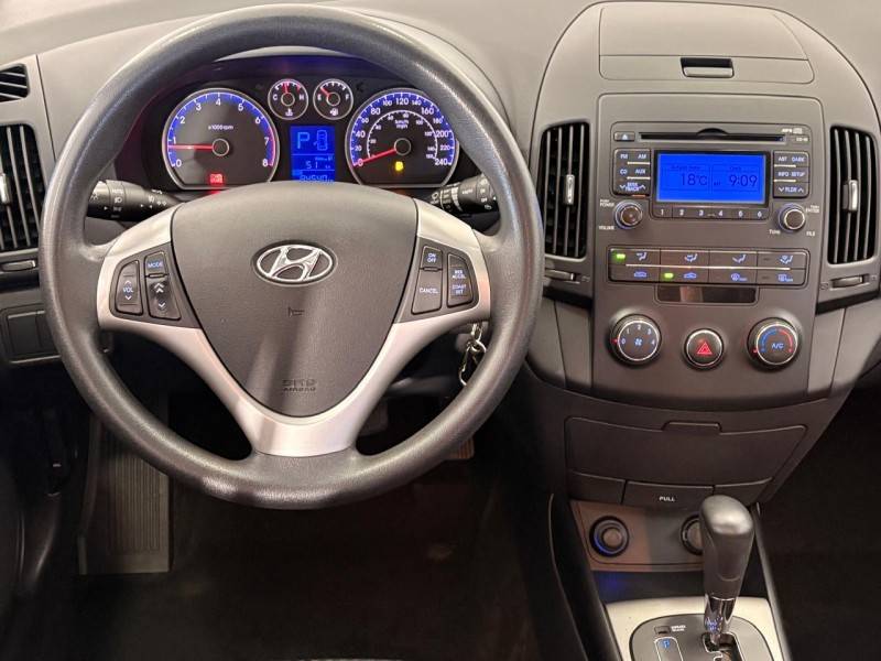 HYUNDAI - I30 - 2011/2012 - Preta - R$ 50.900,00