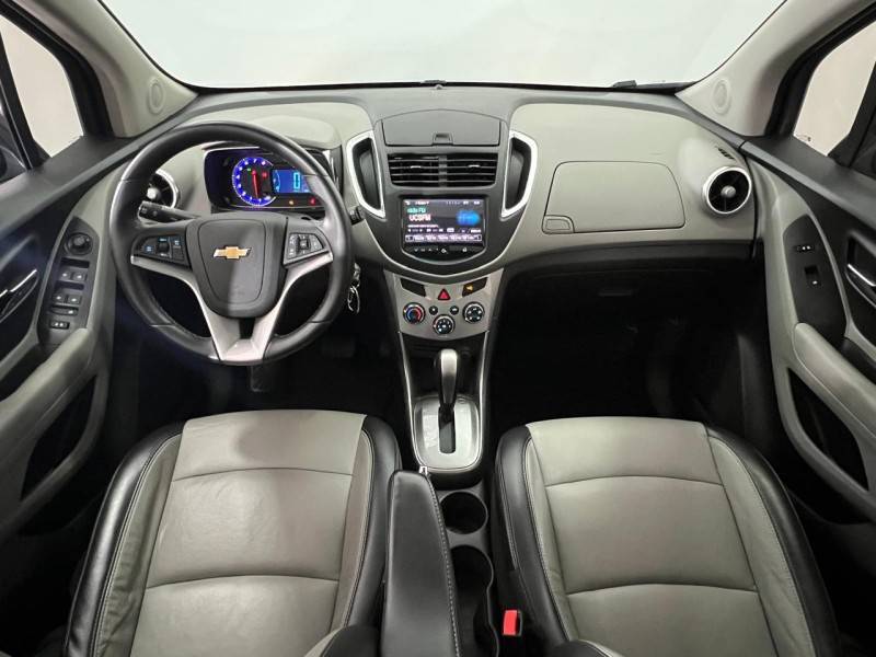 CHEVROLET - TRACKER - 2013/2014 - Cinza - R$ 73.900,00
