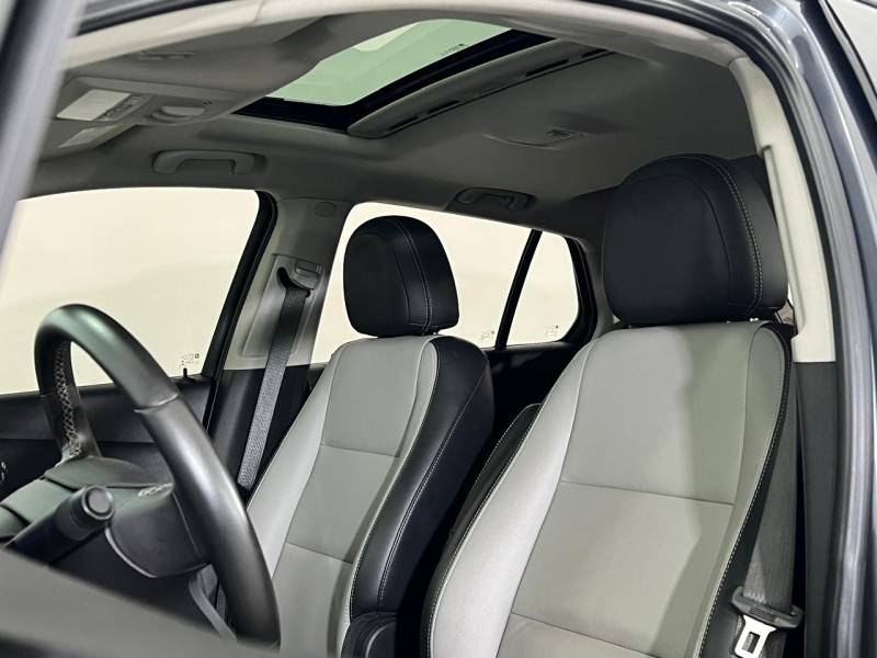 CHEVROLET - TRACKER - 2013/2014 - Cinza - R$ 73.900,00
