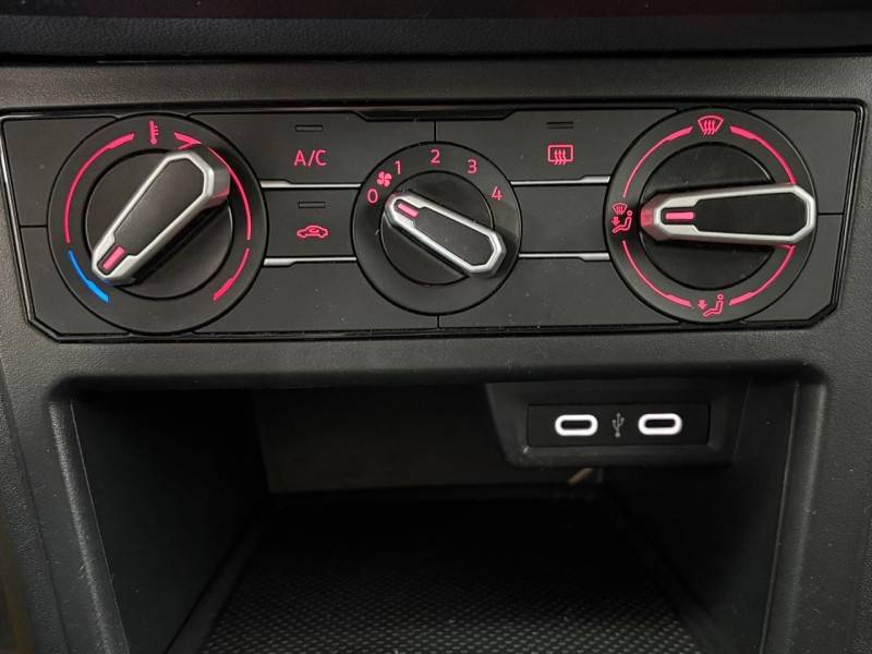 VOLKSWAGEN - POLO - 2023/2023 - Cinza - R$ 79.900,00