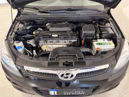 HYUNDAI - I30 - 2011/2012 - Preta - R$ 50.900,00