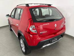 RENAULT - SANDERO - 2011/2011 - Vermelha - R$ 39.900,00
