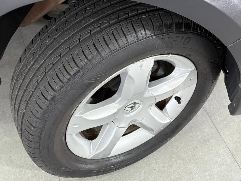 RENAULT - SANDERO - 2011/2011 - Vermelha - R$ 39.900,00